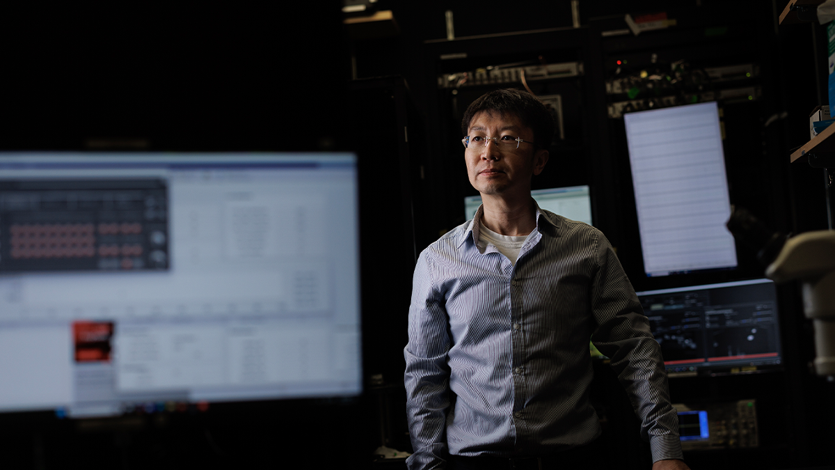 Dr. Nuo Li in his lab